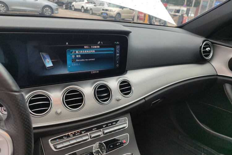 奔驰E级(进口) 2019款 E 260 运动版局部细节16