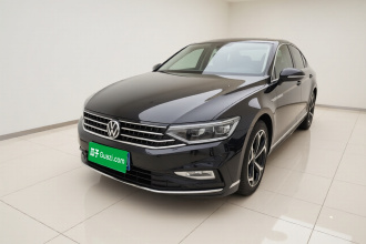 大众 迈腾 2023款 200万辆纪念版 330TSI DSG领先型