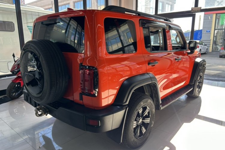 坦克300 2021款 越野版 2.0T 挑战者车身外观6002