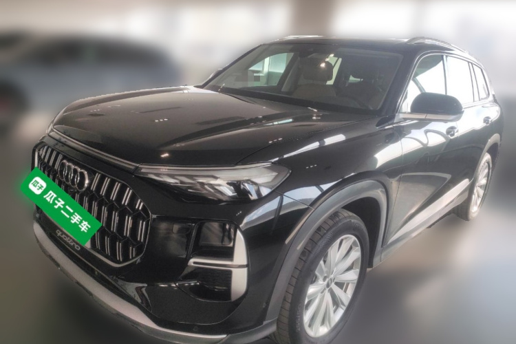 奥迪Q6 2024款 45 TFSI quattro 齐云型 羽林套装 6座车身外观1