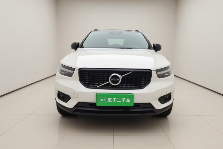 沃尔沃XC40 2020款 T4 四驱智远运动版车身外观2