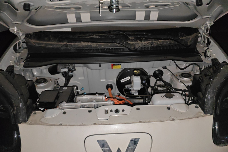 五菱汽车 宏光MINIEV 2025款 四门版 进阶款机舱底盘24