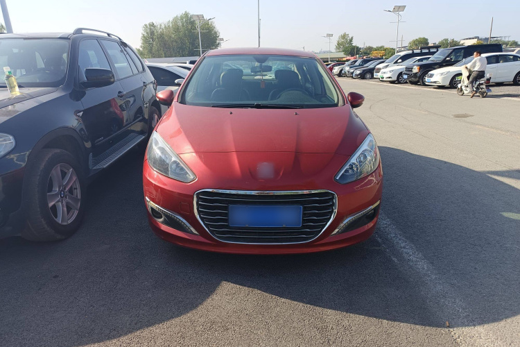 标致308 2013款 1.6L 自动优尚型车身外观6005