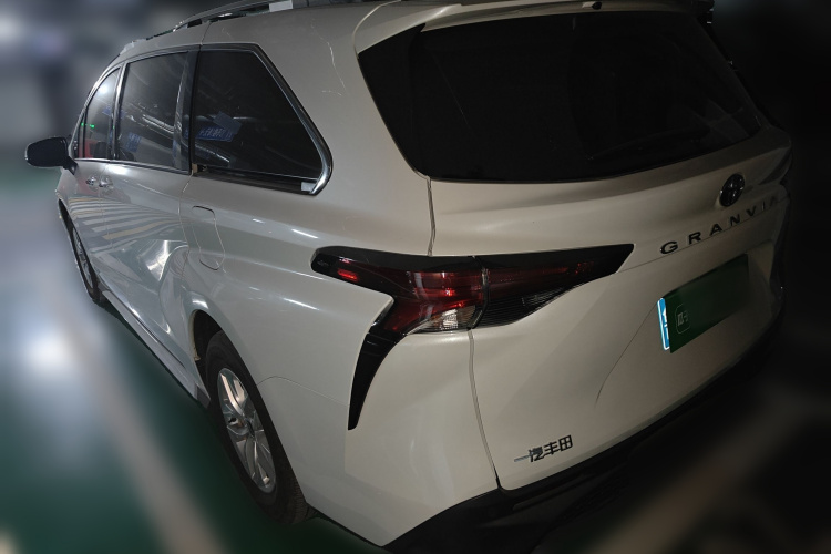 丰田 格瑞维亚 2023款 2.5L混动 舒适版车身外观5