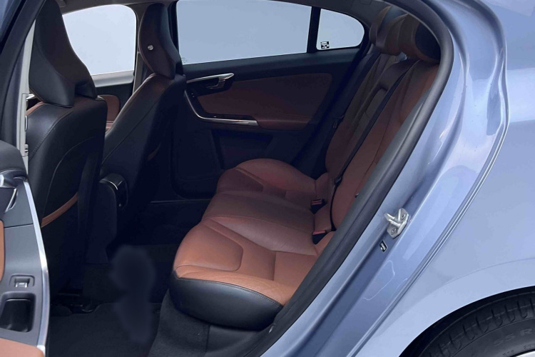 沃尔沃S60 2017款 S60L T3 智进版中控内饰7002