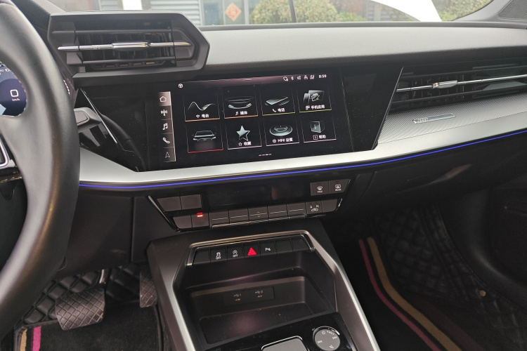 奥迪A3 2024款 A3L Limousine 35 TFSI 时尚运动型局部细节16