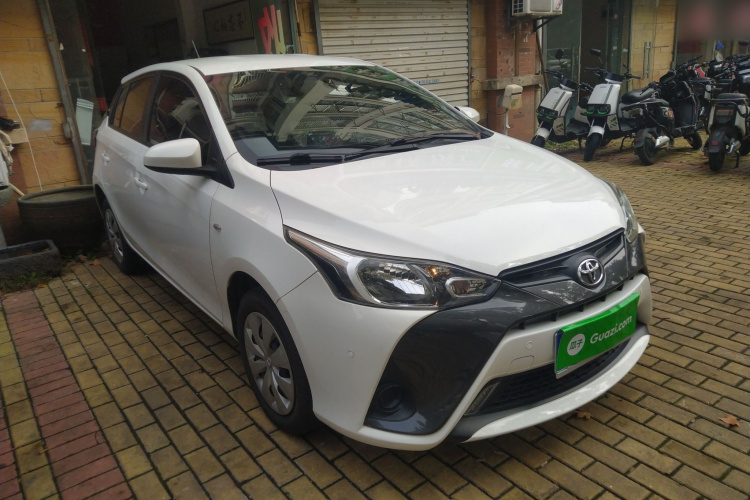丰田 YARiS L 致炫 2016款 改款 1.5E CVT魅动版车身外观3