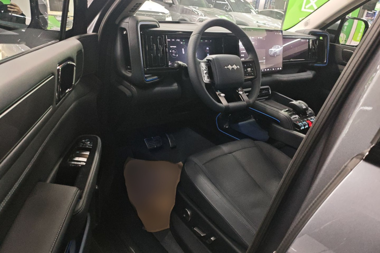 方程豹 豹5 2025款 210KM 云辇天神Ultra版中控内饰20