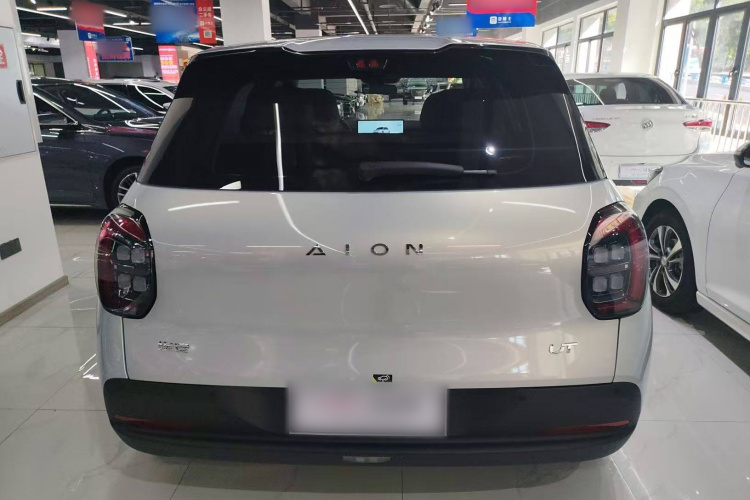 埃安 AION UT 2025款 420智尊版车身外观6004