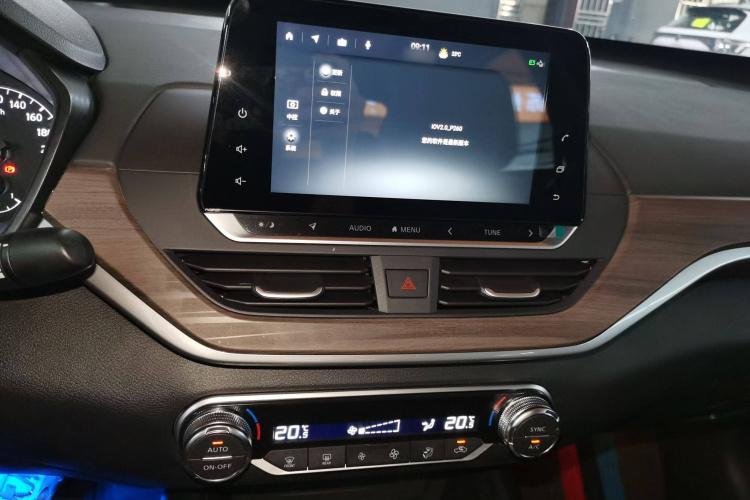 日产 天籁 2021款 2.0L XL 舒适版局部细节16