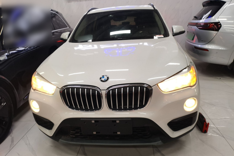 宝马X1 2019款 sDrive18Li 时尚型车身外观2