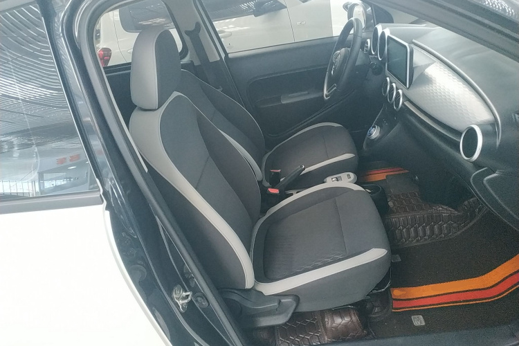 欧拉黑猫 2021款 301km 基础型局部细节41