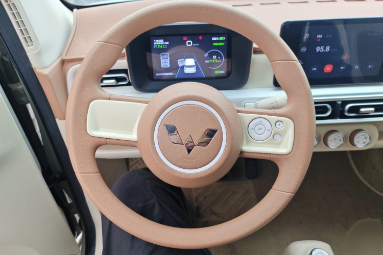 五菱汽车 宏光MINIEV 2024款 第三代 215km 进阶版局部细节13