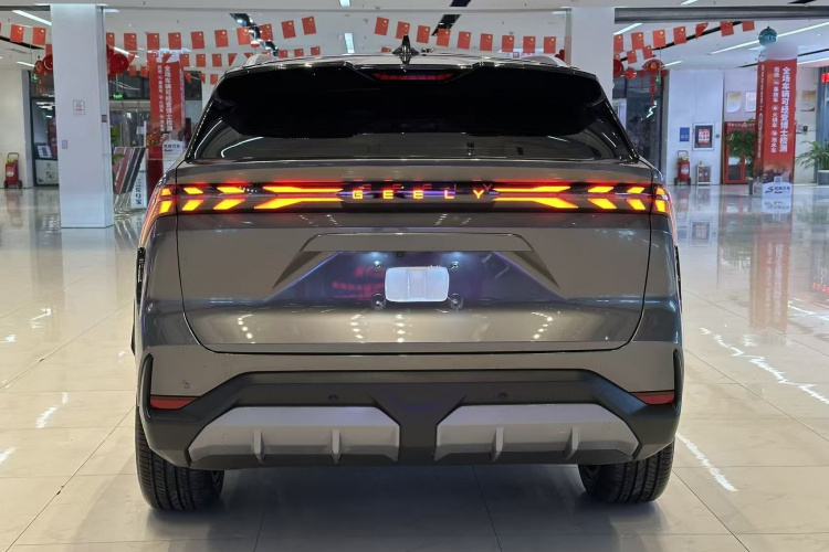 吉利银河 银河L7 2025款 EM-i 115km 探索版车身外观6004