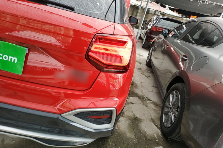 奥迪Q2L 2022款 35 TFSI 进取致雅型车身外观9