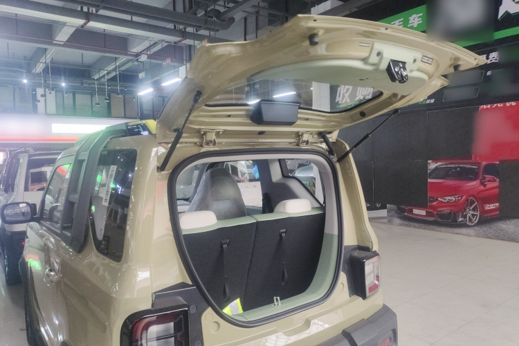 吉利银河 2025款 210km 熊猫骑士机舱底盘23