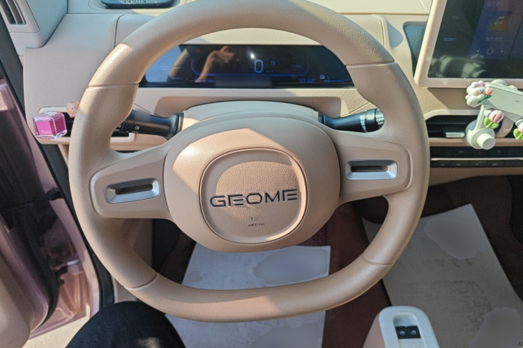 吉利银河 2023款 熊猫mini 200km 灵动熊局部细节13