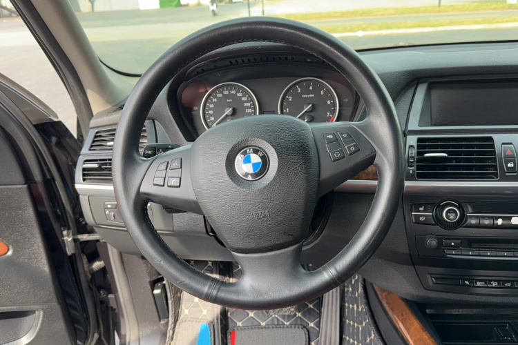 宝马X5(进口) 2011款 xDrive35i 领先型局部细节13