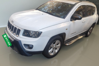 Jeep 指南者(进口) 2014款 2.0L 两驱运动版