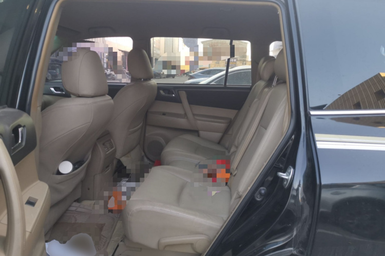 丰田 汉兰达 2012款 2.7L 两驱5座精英版中控内饰7004