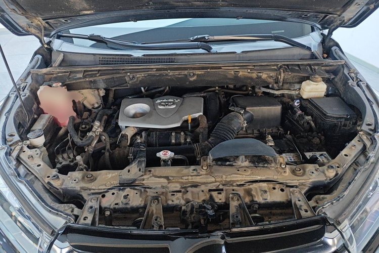 丰田 汉兰达 2021款 2.0T 四驱尊贵版 7座机舱底盘24