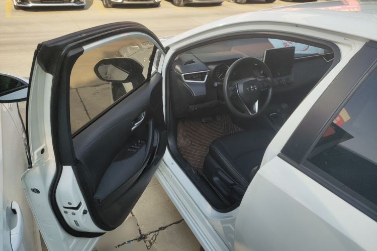 丰田 卡罗拉 2019款 1.2T S-CVT GL先锋版中控内饰20