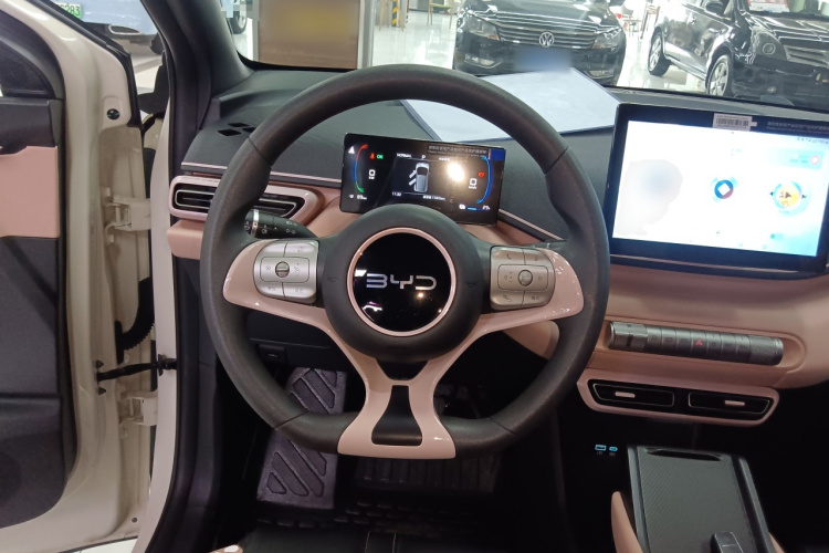 比亚迪 海鸥 2025款 305km 活力版中控内饰13