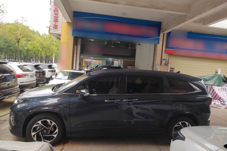 现代 库斯途 2022款 270TGDi 智爱旗舰版 TOP车身外观4