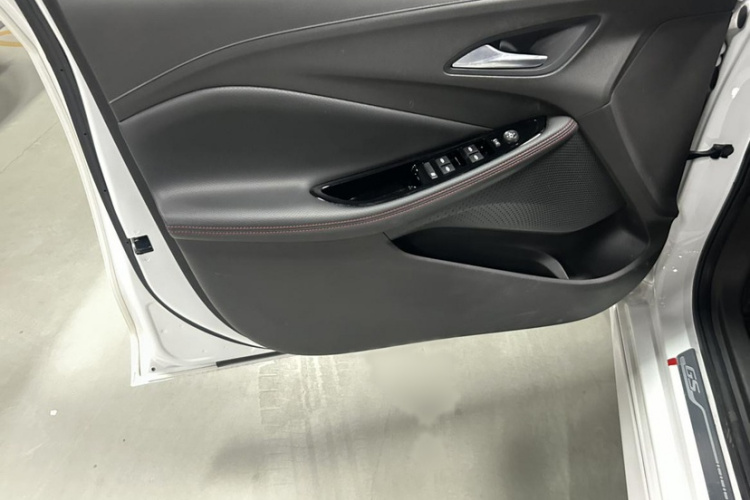 别克 威朗 2023款 Pro GS 疾风版局部细节16