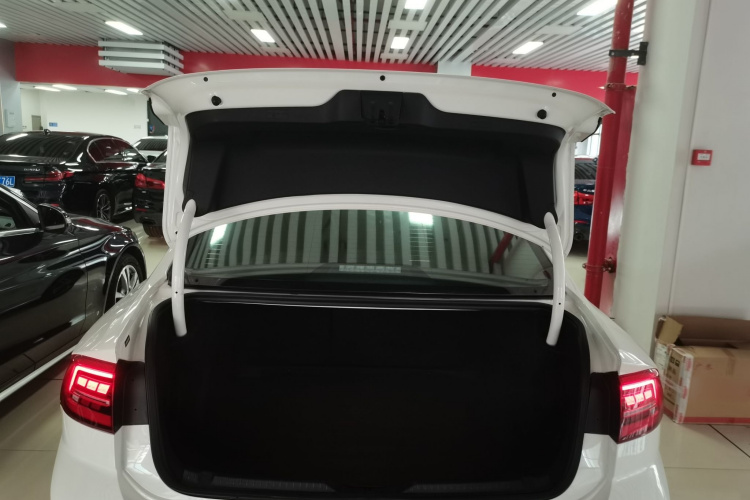 大众 凌渡 2021款 280TSI DSG舒适版机舱底盘23