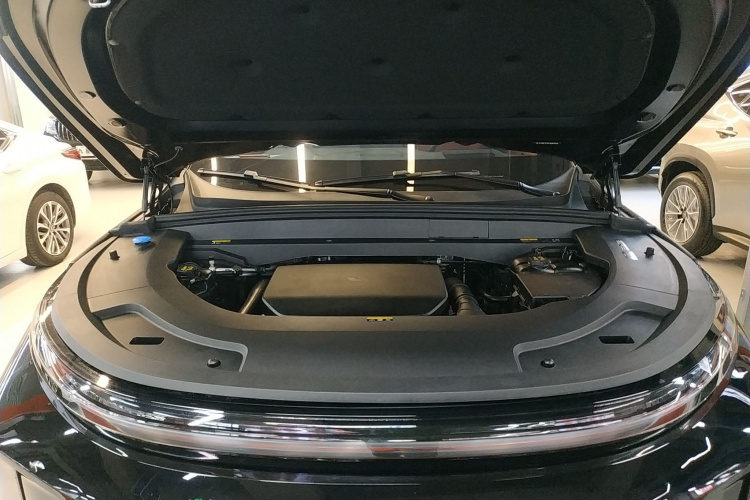 理想汽车 理想L7 2024款 Pro机舱底盘24