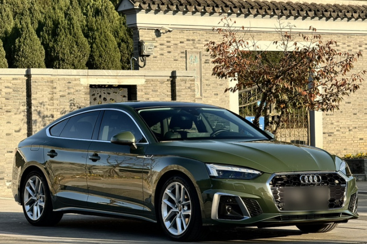 奥迪A5 2021款 Sportback 40 TFSI 时尚动感型车身外观6002