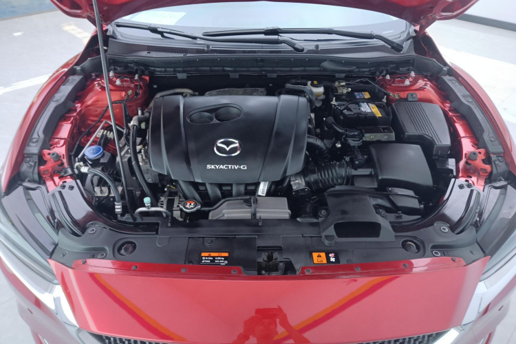 马自达 阿特兹 2021款 2.0L 蓝天豪华版机舱底盘24