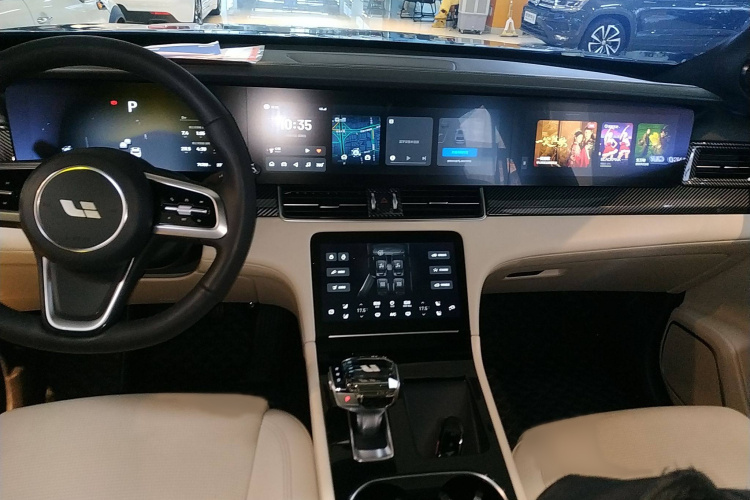 理想汽车 理想ONE 2021款 增程6座版局部细节16