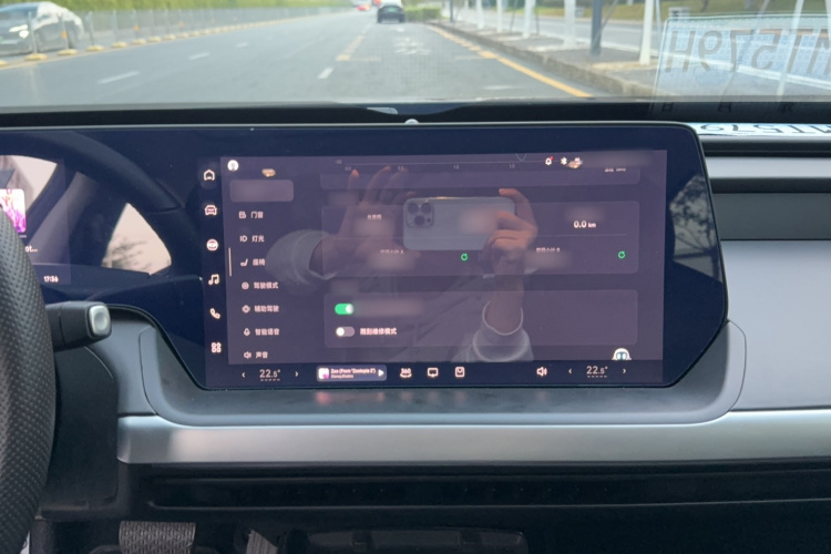 小鹏P7 2023款 586E局部细节16