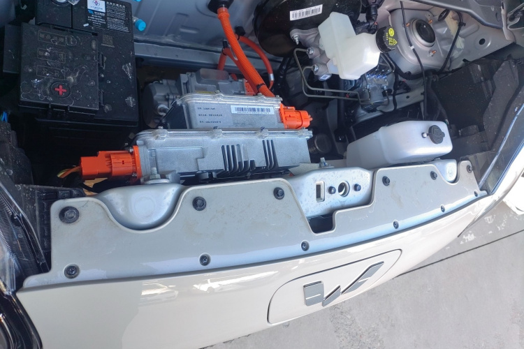 五菱汽车 宏光MINIEV 2025款 四门版 进阶款机舱底盘24