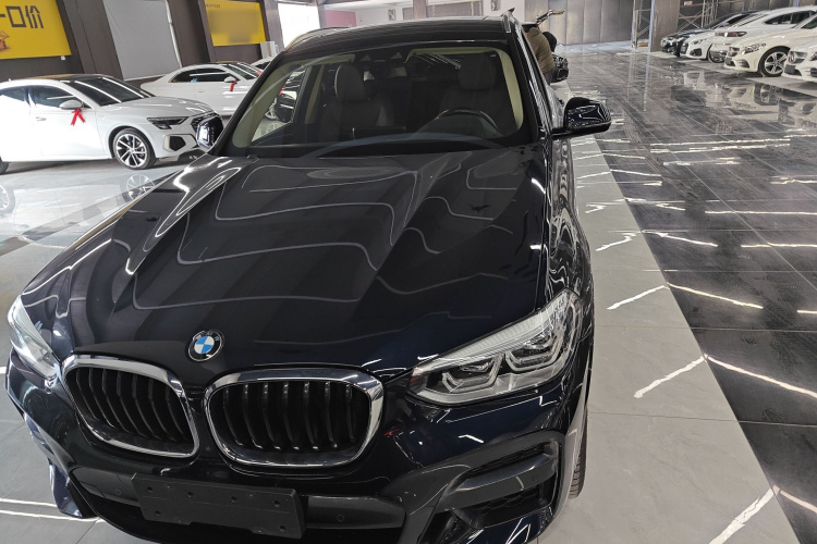 宝马X3 2021款 xDrive30i 领先型 M运动套装车身外观2