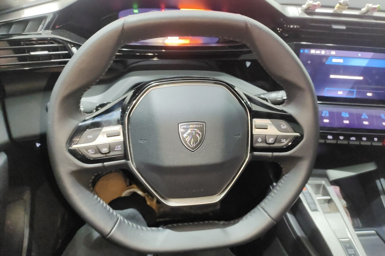 标致408X 2023款 魅力版中控内饰13