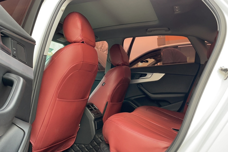 奥迪A4L 2019款 40 TFSI 时尚型 国V中控内饰7002