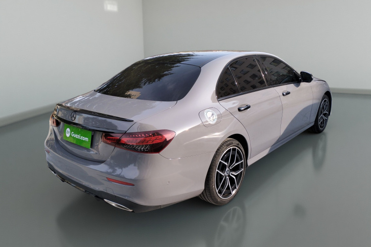 奔驰E级(进口) 2021款 改款 E 300 运动版车身外观7