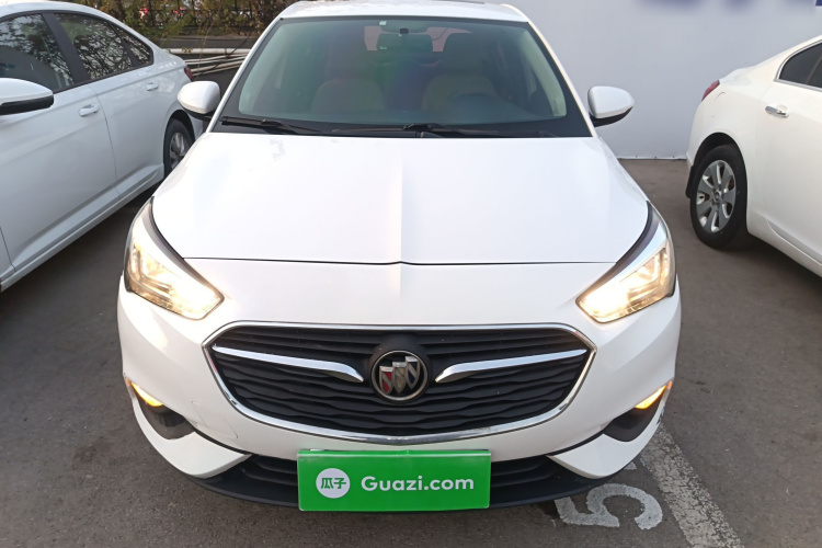 别克 凯越 2018款 15N 手动精英型车身外观2