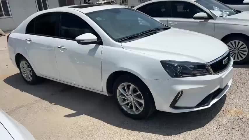 吉利汽车 帝豪 2021款 UP 1.5L 手动豪华型实拍1