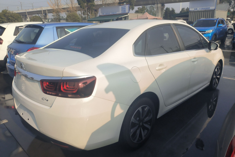 雪铁龙 C4世嘉 2018款 1.6L 手动豪华型车身外观7