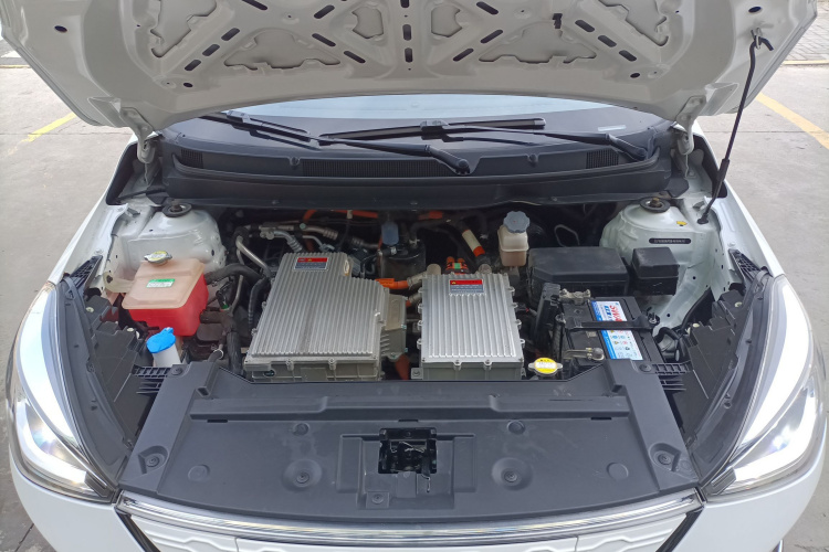 思皓E20X 2020款 心声版机舱底盘24