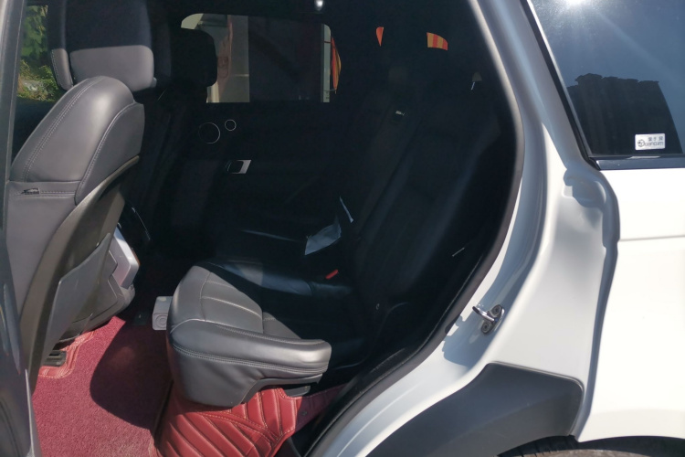 路虎 揽胜运动版新能源 2019款  P400e SE中控内饰21