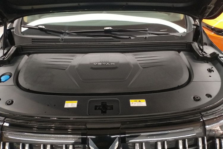 岚图汽车 岚图梦想家 2024款 PHEV 超长续航卓越版机舱底盘24