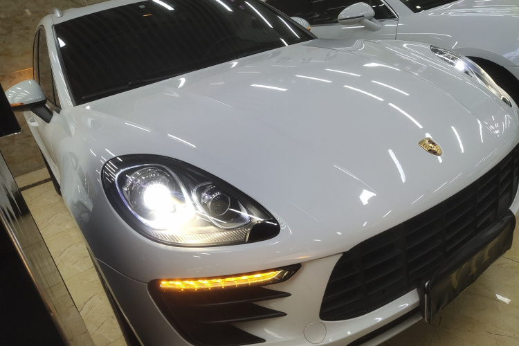 保时捷 2017款  Macan 2.0T车身外观3