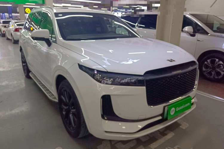 理想汽车 理想ONE 2020款 增程6座版车身外观3