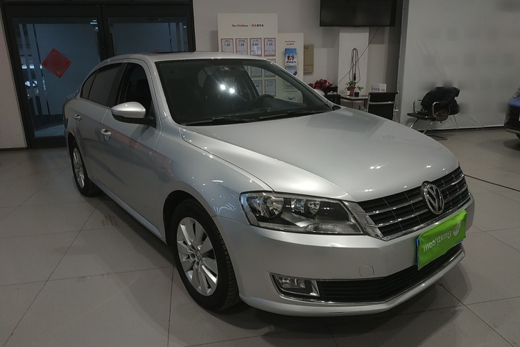 大众 朗逸 2013款 改款经典 1.6L 自动舒适版车身外观3