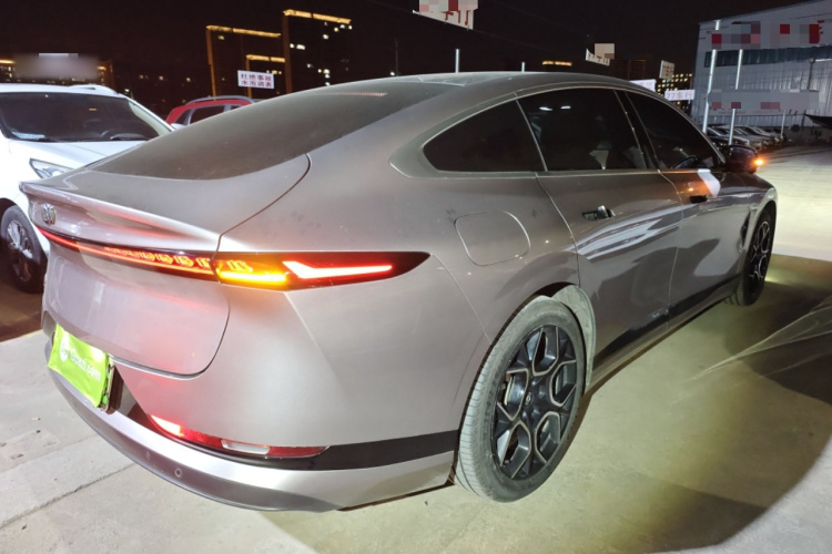 长安启源A07 2024款 纯电 真香版 710 旗舰型车身外观7